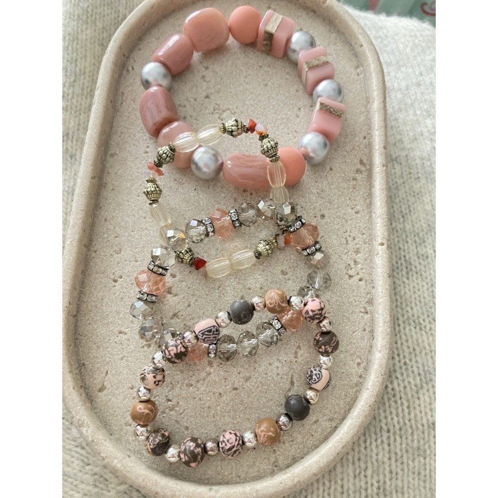 Pretty In Pink Beaded Bracelet Set Of 4‎ Pinks & Silver Tones Romantic Layering